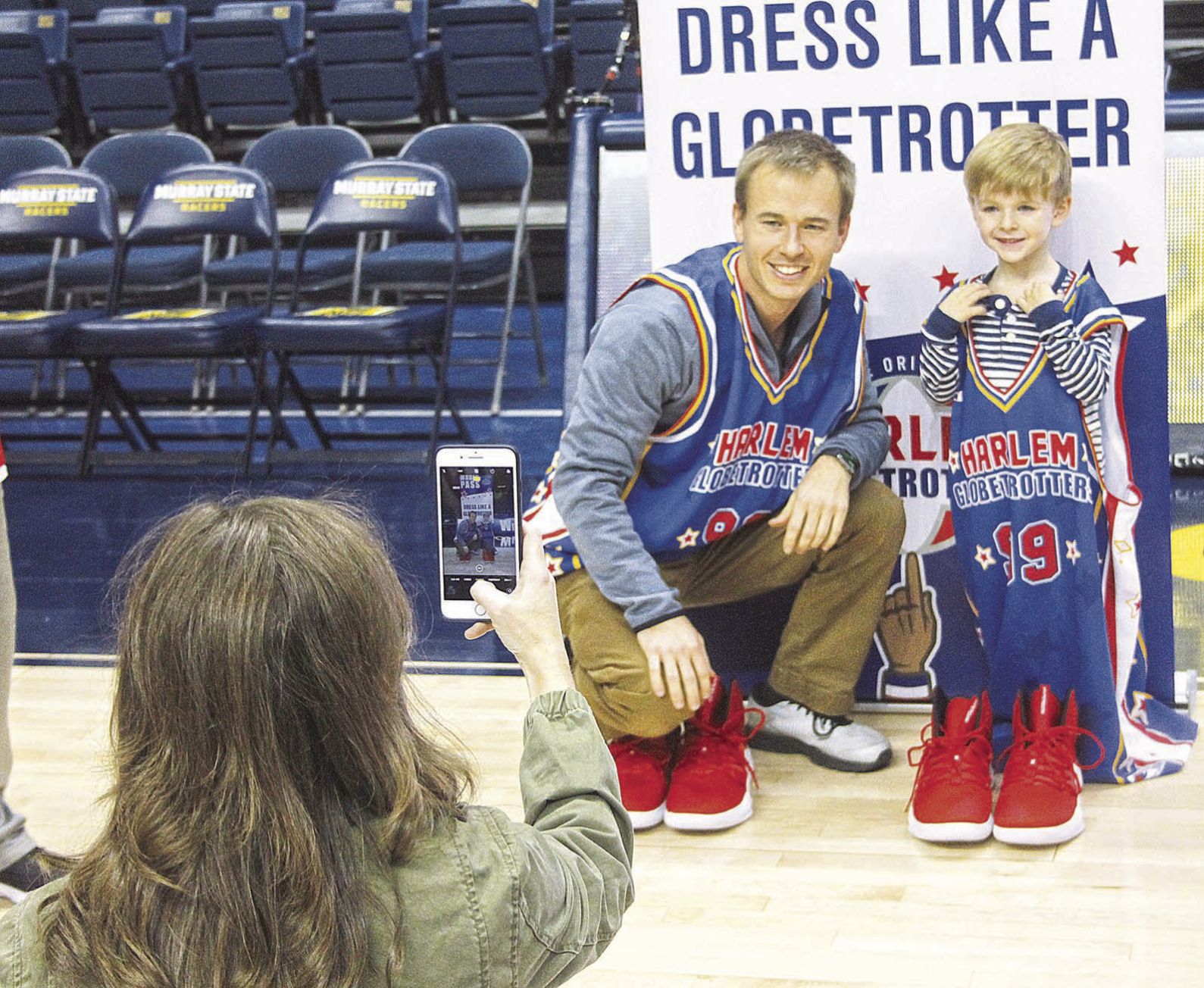 Globetrotters dressing the part